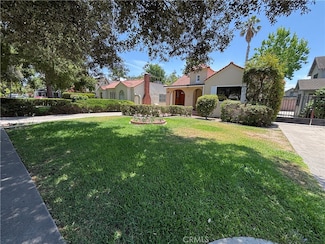 520 W Santa Clara Ave, Santa Ana, CA 92706