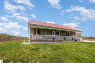 644 S Loomis Rd, Mount Pleasant, MI 48858