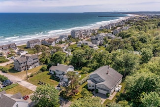 22 Saints Place, Wells, ME 04090