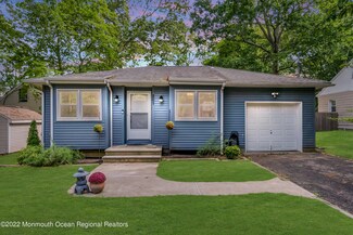 201 Center Dr, Brick, NJ 08724