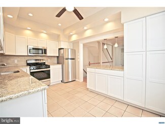 707 Saville Ave, Crum Lynne, PA 19022