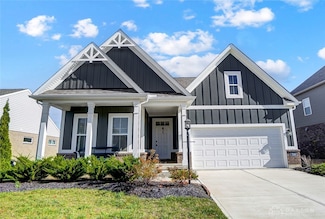 708 Dewmar Dr, Beavercreek, OH 45434