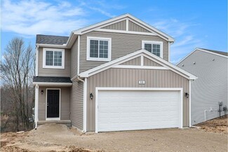 531 Pioneer Trail, Cedar Springs, MI 49319