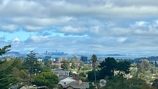 844 Overlook Ct, San Mateo, CA 94403