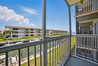 111 Doolen Ct Unit 208, North Palm Beach, FL 33408
