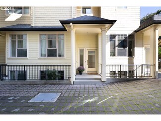2416 SW Cedar St Unit D, Portland, OR 97205