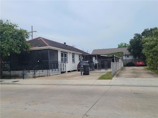 2939 Leonidas St, New Orleans, LA 70118