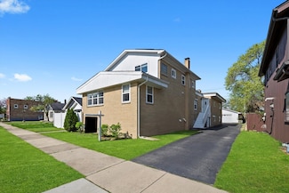 4322 Amelia Ave, Lyons, IL 60534