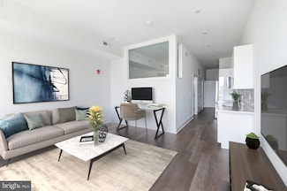 813 N Broad St Unit 102, Philadelphia, PA 19123