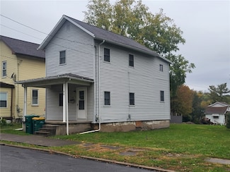 313 E 2nd St, Derry, PA 15627