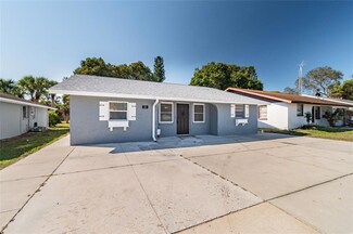 261 E Dearborn St, Englewood, FL 34223