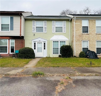 3888 Chancery Ln, Virginia Beach, VA 23452