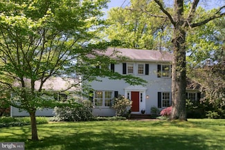 21 Bayberry Ln, Belle Mead, NJ 08502