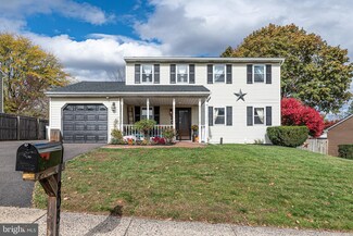 208 Parkridge Dr, Perkasie, PA 18944