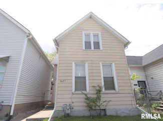 1627 W 4th St, Davenport, IA 52802