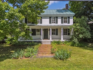 18 Elm St, Norwich, VT 05055