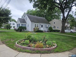 417 Sheffield Rd, Ridgewood, NJ 07450