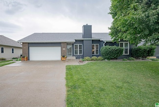 509 Embassy Dr, Sergeant Bluff, IA 51054