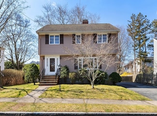 28 Garfield Ave, Winchester, MA 01890