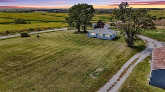 1069 Nature St, Murray, IA 50174