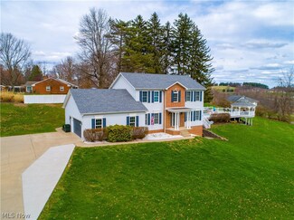 44999 Split Oak Dr, Saint Clairsville, OH 43950
