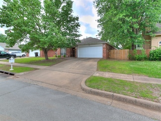 1801 W Fort Worth St, Broken Arrow, OK 74012