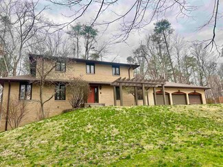 209 Shandell Dr, Bedford, IN 47421