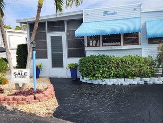 116 Duncan Ln Unit 240, Naples, FL 34114