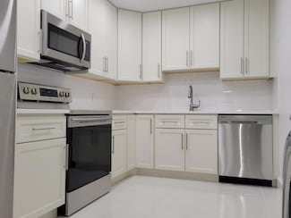 733 SE 1st Way Unit 303, Deerfield Beach, FL 33441