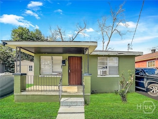 725 Fruit St, Savannah, GA 31415