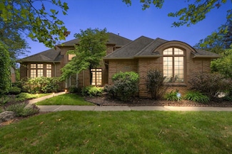 47044 Mornington Rd, Canton, MI 48188