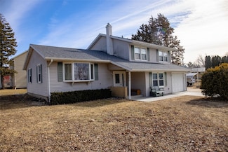 505 W 6th St, Tipton, IA 52772