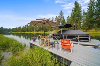17276 Satterlee Way, Bend, OR 97707