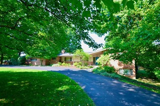 8101 Springvalley Dr, Cincinnati, OH 45236
