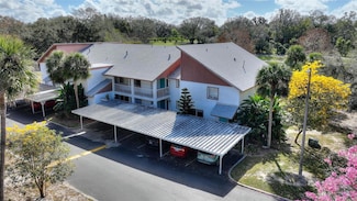 208 Country Ln NE Unit 208, Winter Haven, FL 33881