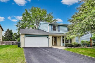 616 Blue Spruce Ln, Mundelein, IL 60060