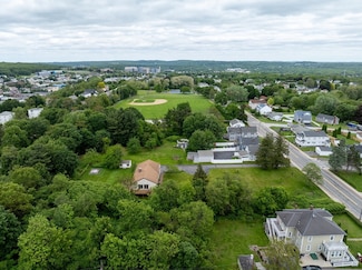 155 R Plantation St, Worcester, MA 01604