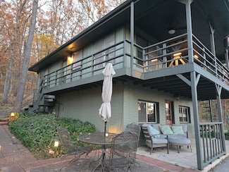 512 Dry Creek Dr, Cape Fair, MO 65624