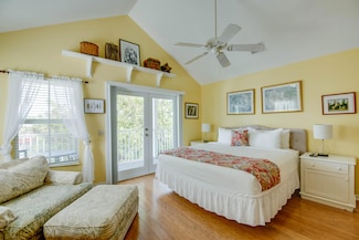 1075 Duval St Unit 1, Key West, FL 33040