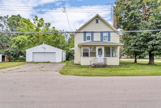 1729 W North St, Jackson, MI 49202