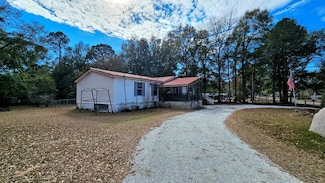 1801 Princess Pond Rd, Summerton, SC 29148