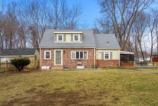 70R Dodge St, Beverly, MA 01915