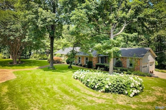 3806 High Point Dr SW, Decatur, AL 35603