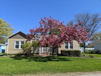 256 Hughes St, Manistee, MI 49660