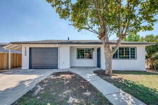 153 W Birch Ave, Fresno, CA 93650