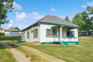 6839 Center St, Ira, IA 50127