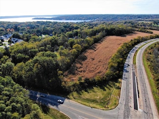 N2461 E Geneva St, Williams Bay, WI 53191