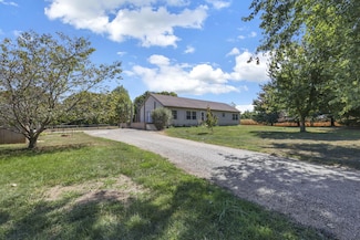 13944 Lafayette Rd, Utica, OH 43080