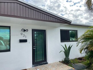 931 N 70th Way, Hollywood, FL 33024