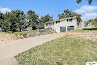 3365 S 108th St, Omaha, NE 68144